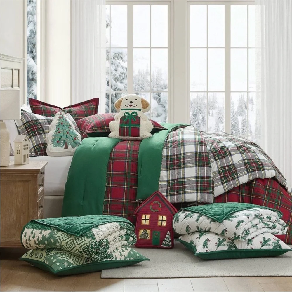 Hallmark Queen Flannel Comforter & Sham Set Red